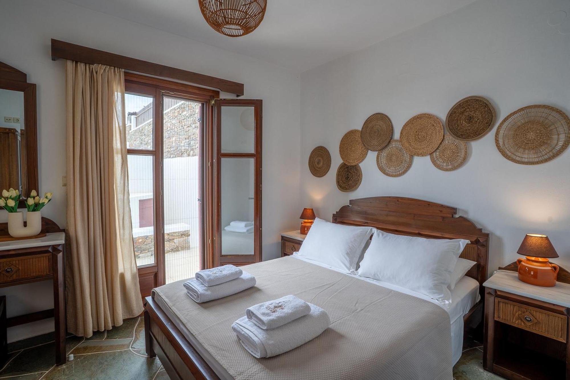 Mirsini Apartments In Sifnos Vathi  Exterior photo