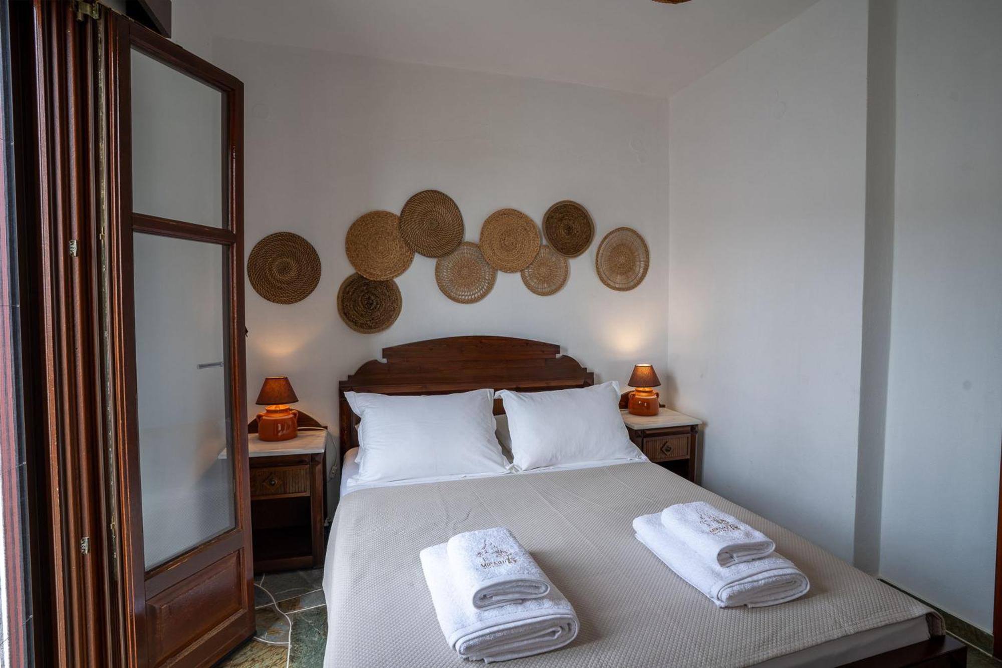 Mirsini Apartments In Sifnos Vathi  Exterior photo
